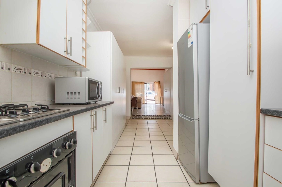 3 Bedroom Property for Sale in Linden Gauteng