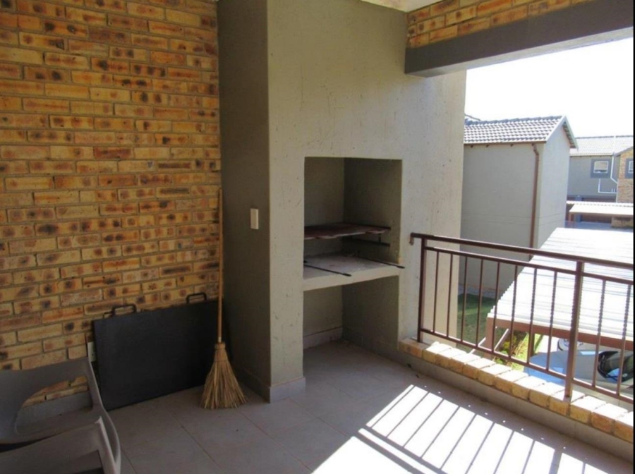 3 Bedroom Property for Sale in Wilgeheuwel Gauteng