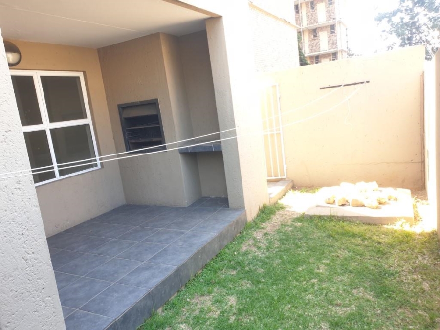 To Let 2 Bedroom Property for Rent in Ferndale Gauteng