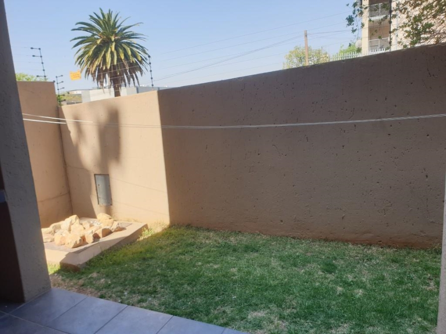 To Let 2 Bedroom Property for Rent in Ferndale Gauteng