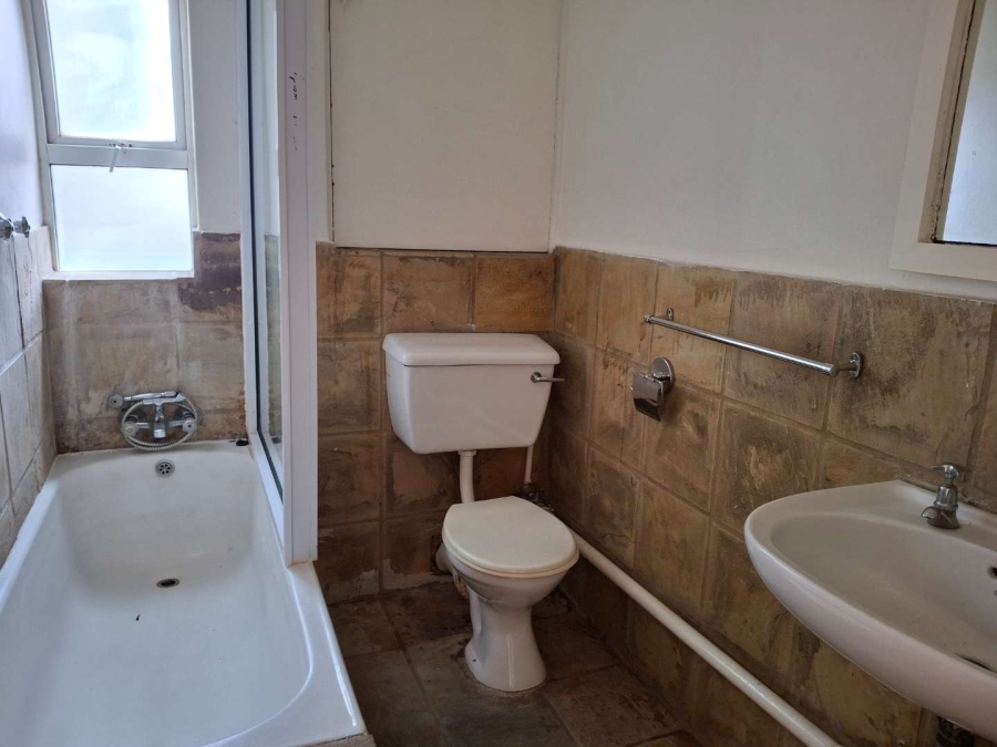 1 Bedroom Property for Sale in Illovo Gauteng