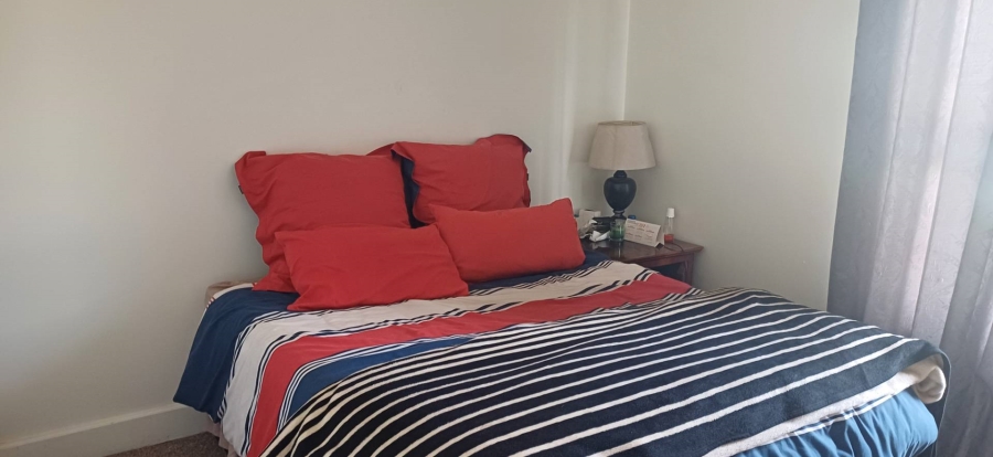 To Let 2 Bedroom Property for Rent in Saxonwold Gauteng