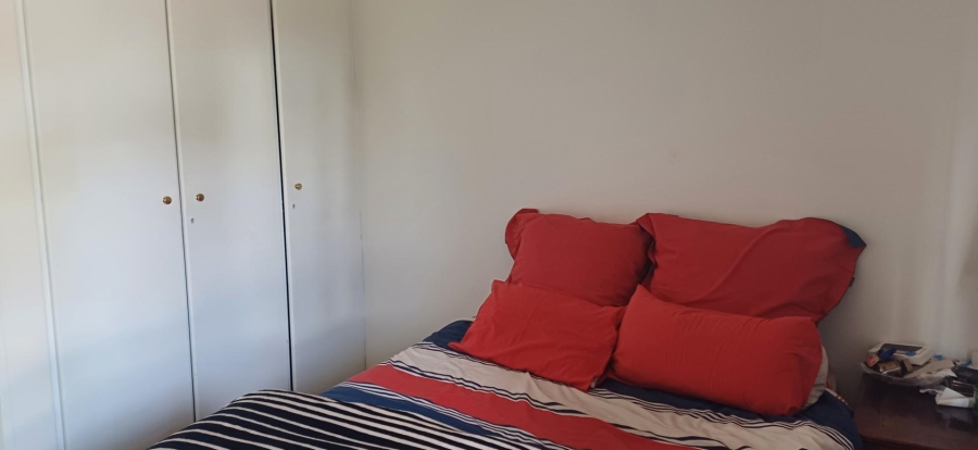 To Let 2 Bedroom Property for Rent in Saxonwold Gauteng