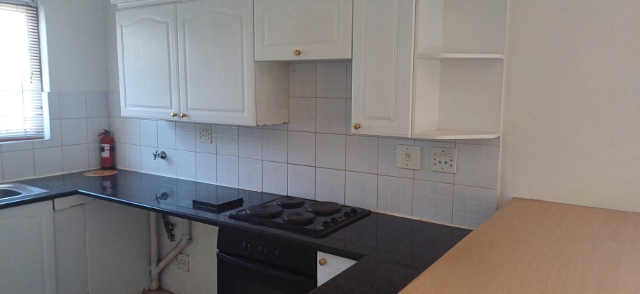 To Let 2 Bedroom Property for Rent in Saxonwold Gauteng