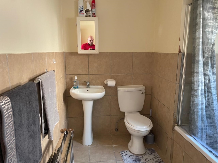 2 Bedroom Property for Sale in Noordhang Gauteng