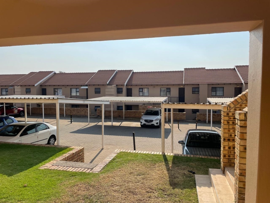 2 Bedroom Property for Sale in Noordhang Gauteng