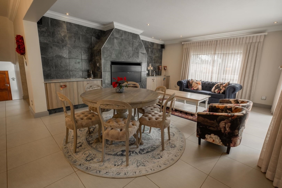 4 Bedroom Property for Sale in Sterrewag Gauteng