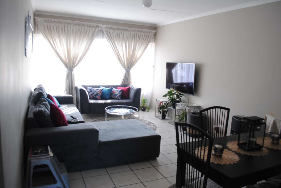 2 Bedroom Property for Sale in Three Rivers Gauteng