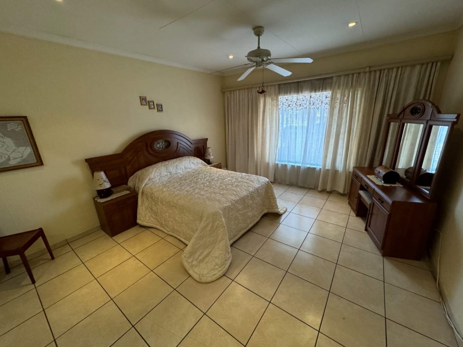 3 Bedroom Property for Sale in Verwoerdpark Gauteng