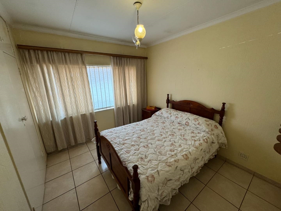 3 Bedroom Property for Sale in Verwoerdpark Gauteng