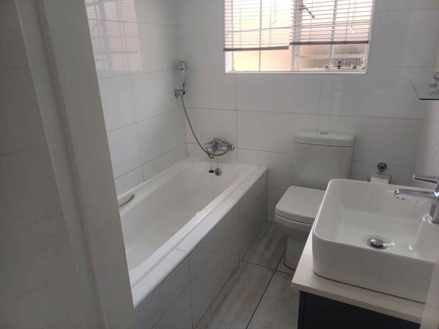 2 Bedroom Property for Sale in Brentwood Park Gauteng