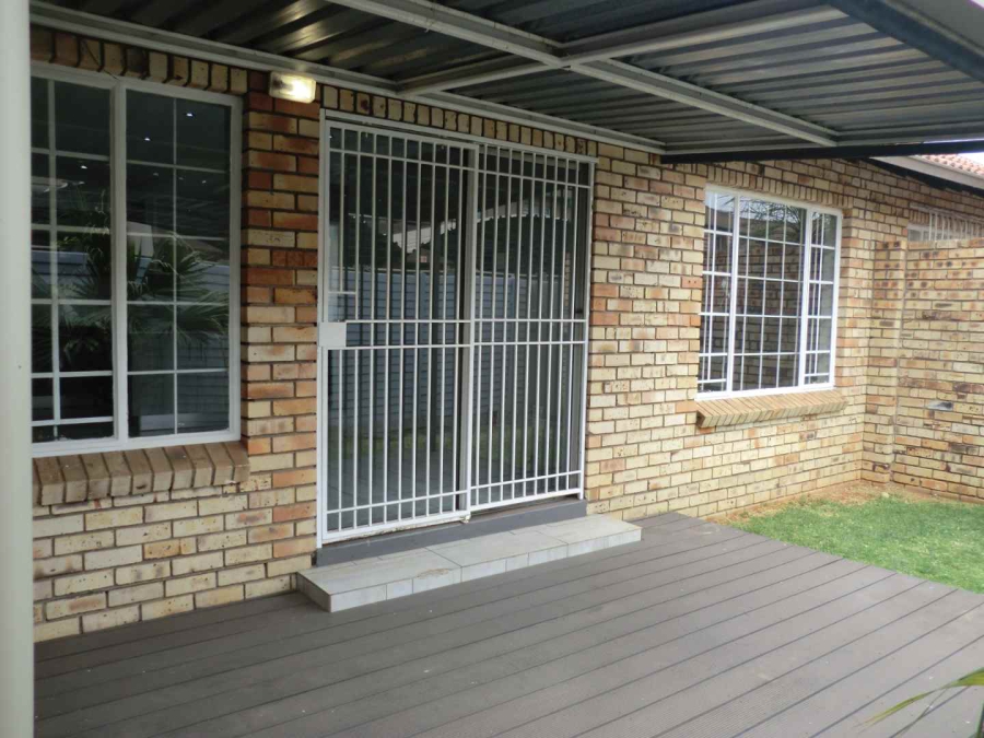 2 Bedroom Property for Sale in Brentwood Park Gauteng