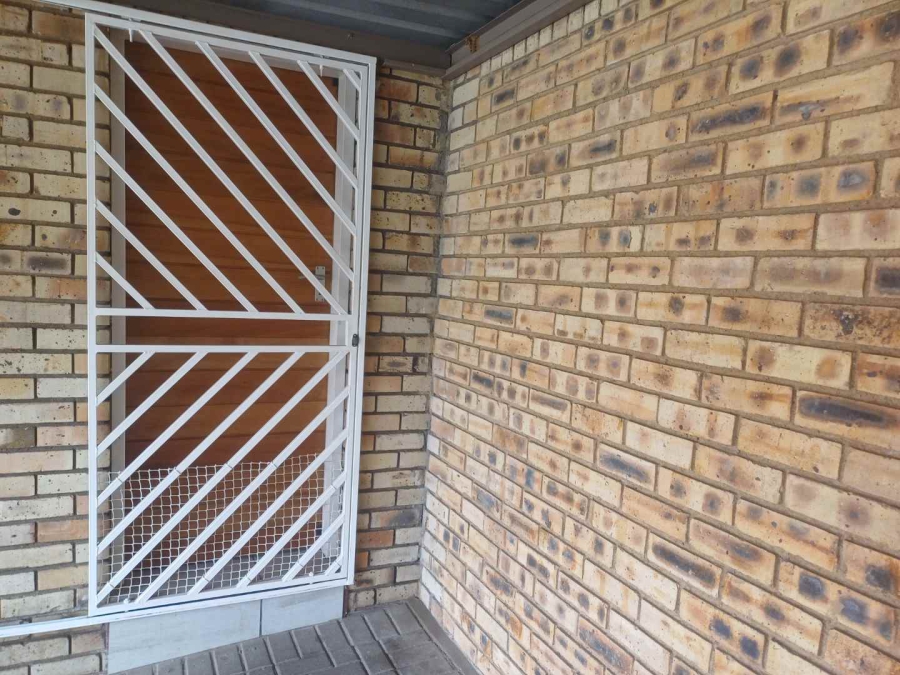 2 Bedroom Property for Sale in Brentwood Park Gauteng