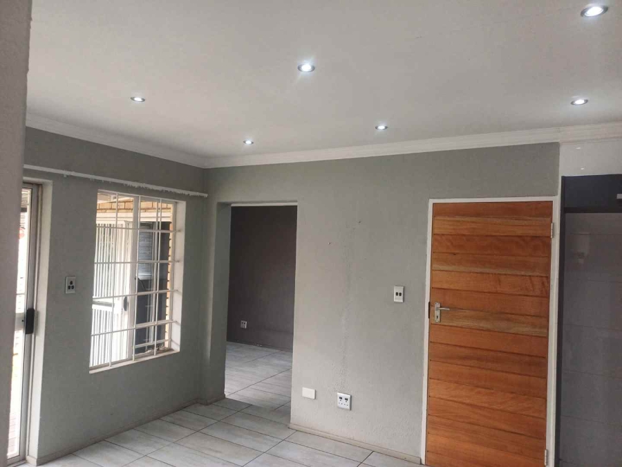 2 Bedroom Property for Sale in Brentwood Park Gauteng