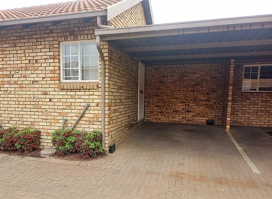 2 Bedroom Property for Sale in Brentwood Park Gauteng