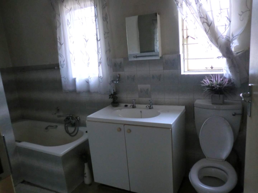 3 Bedroom Property for Sale in Freeway Park Gauteng