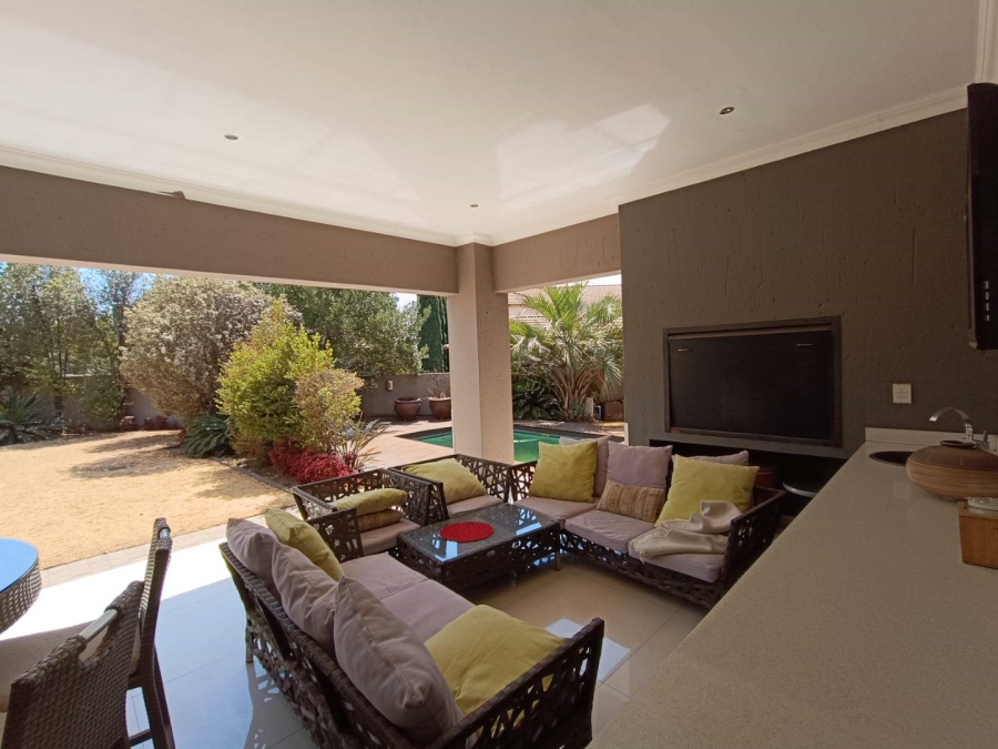 5 Bedroom Property for Sale in Midlands Estate Gauteng