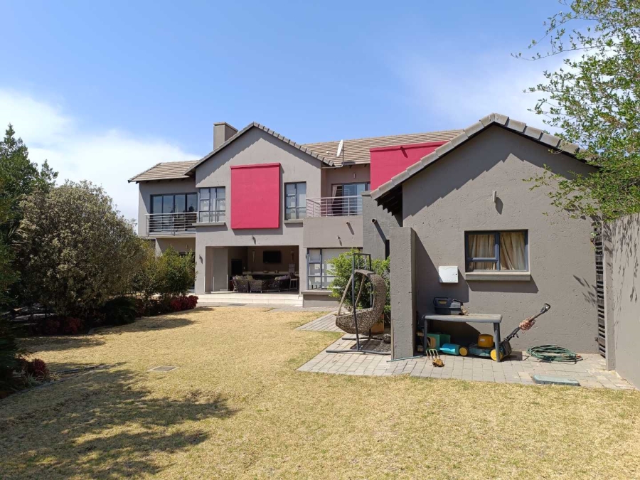 5 Bedroom Property for Sale in Midlands Estate Gauteng