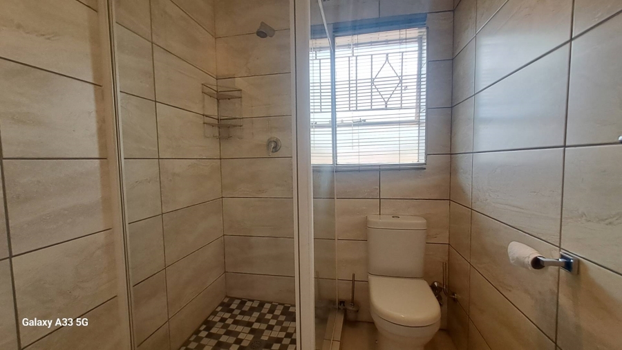 2 Bedroom Property for Sale in Buccleuch Gauteng