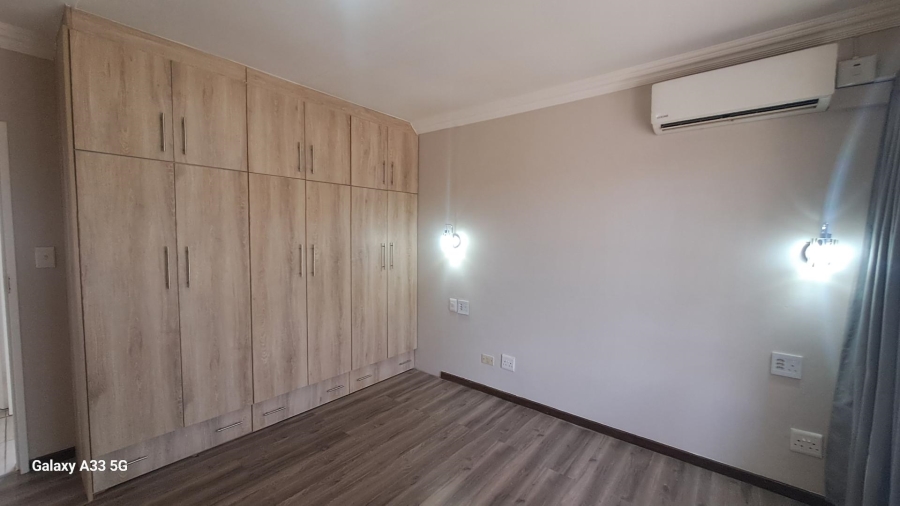 2 Bedroom Property for Sale in Buccleuch Gauteng