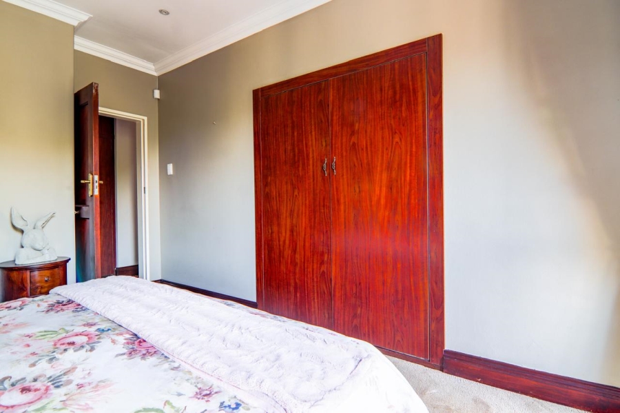 4 Bedroom Property for Sale in Waterkloof Ridge Gauteng