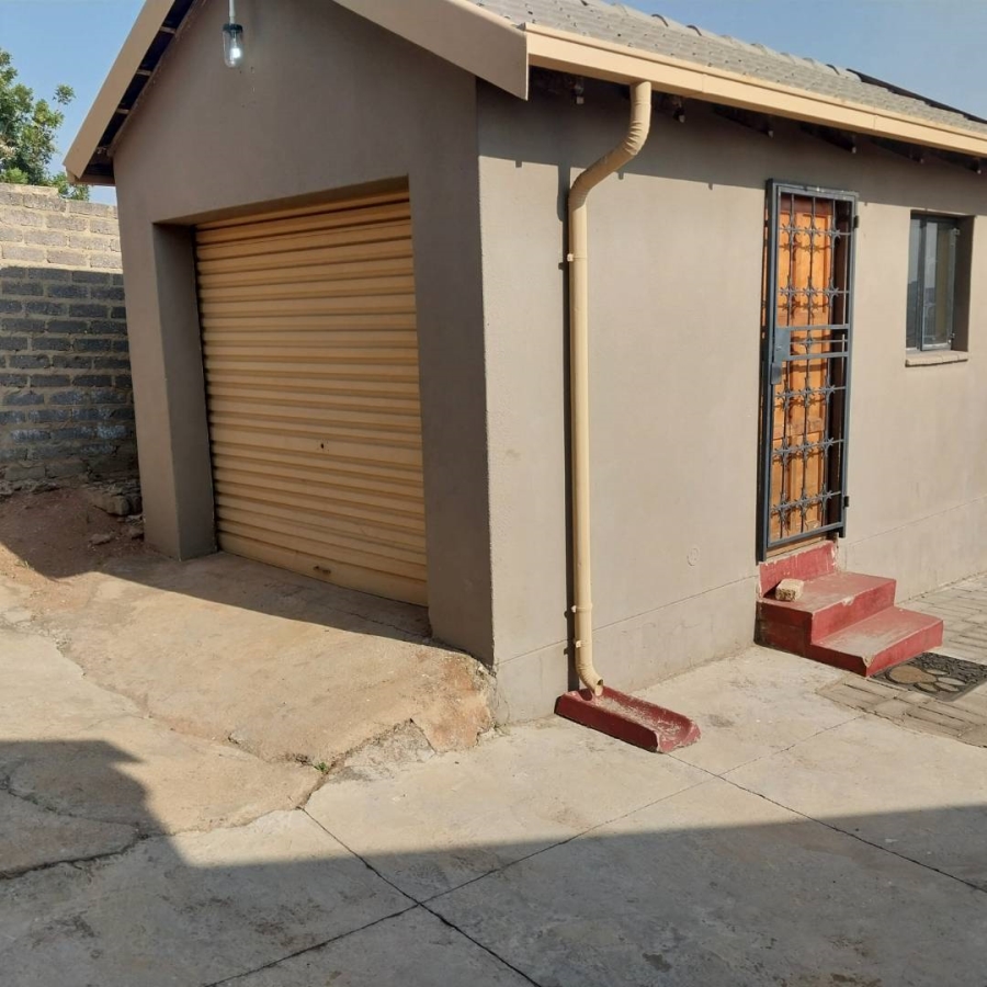 To Let 3 Bedroom Property for Rent in Atteridgeville Gauteng