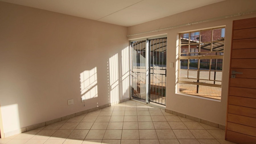 To Let 1 Bedroom Property for Rent in Elardus Park Gauteng