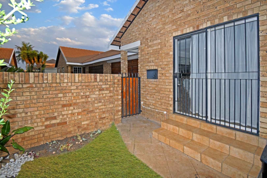 3 Bedroom Property for Sale in Amberfield Heights Gauteng