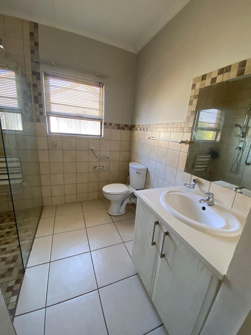 2 Bedroom Property for Sale in Tyger Valley Gauteng