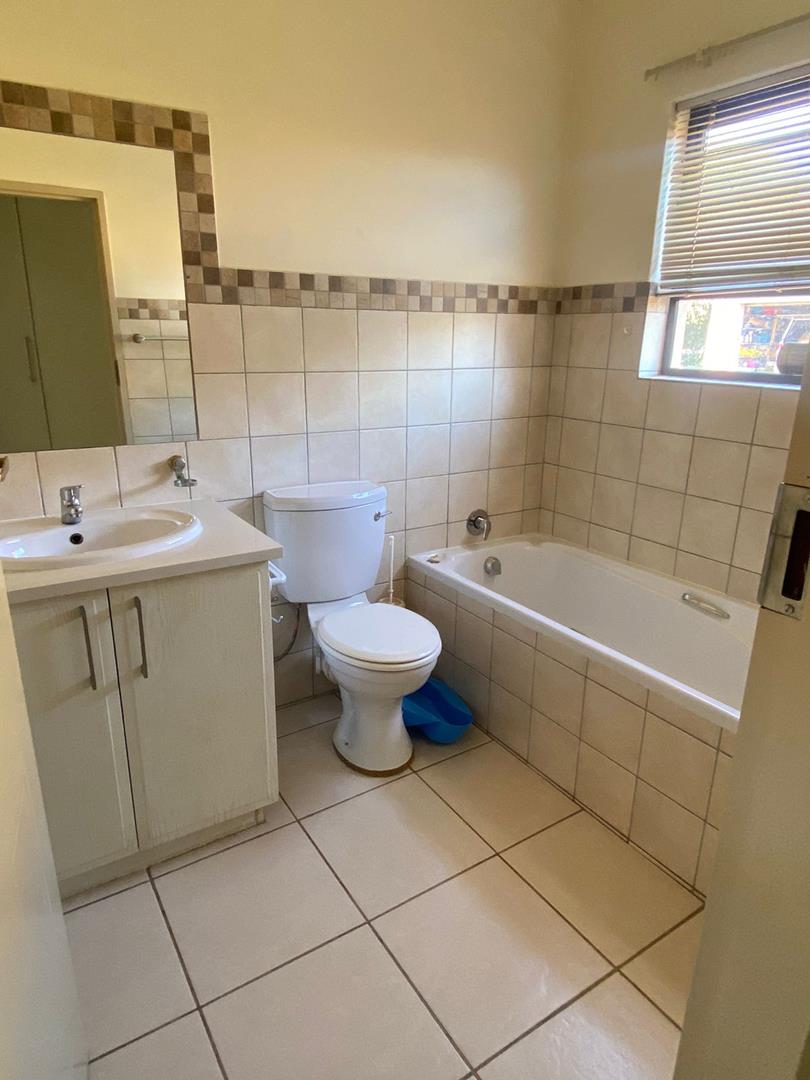 2 Bedroom Property for Sale in Tyger Valley Gauteng