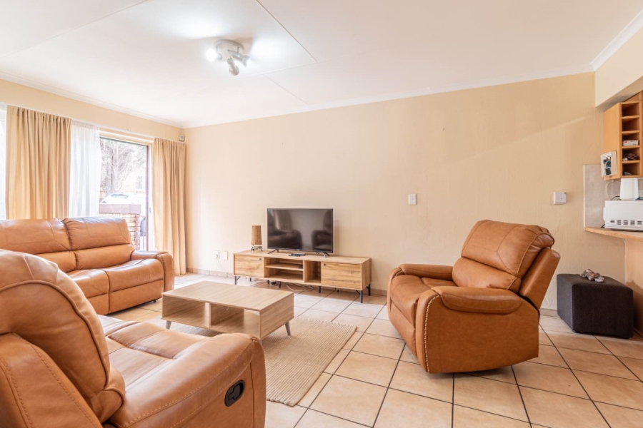 2 Bedroom Property for Sale in Wilgeheuwel Gauteng