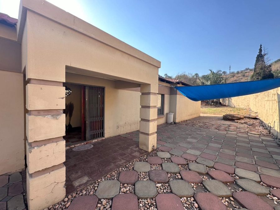 3 Bedroom Property for Sale in Oakdene Gauteng