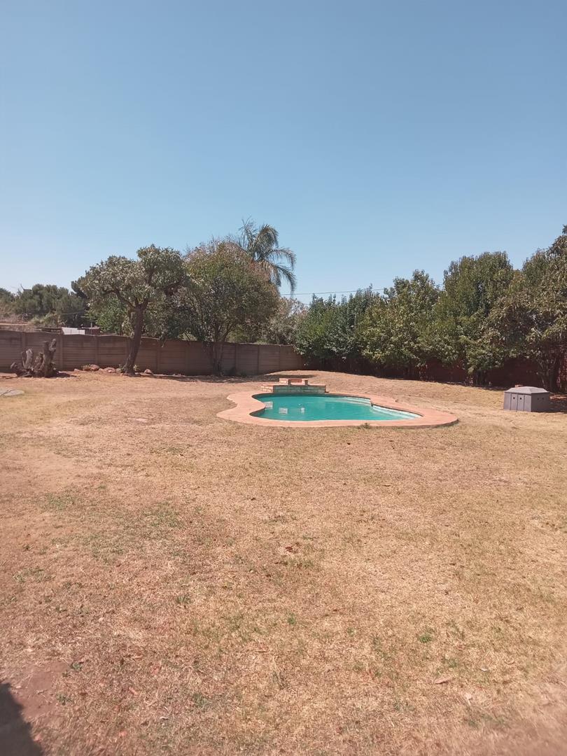 3 Bedroom Property for Sale in Brackenhurst Gauteng