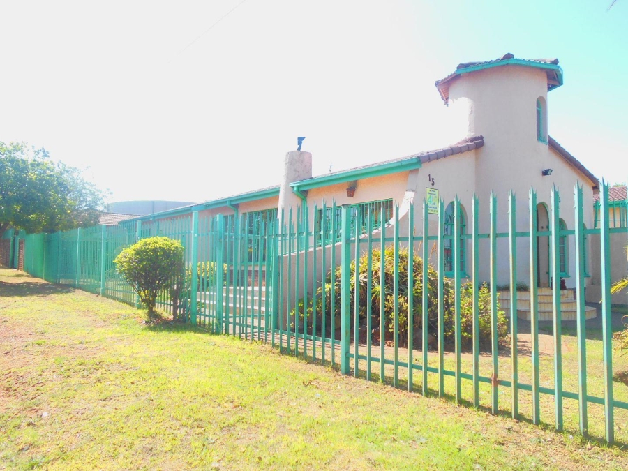 4 Bedroom Property for Sale in Palm Ridge Gauteng