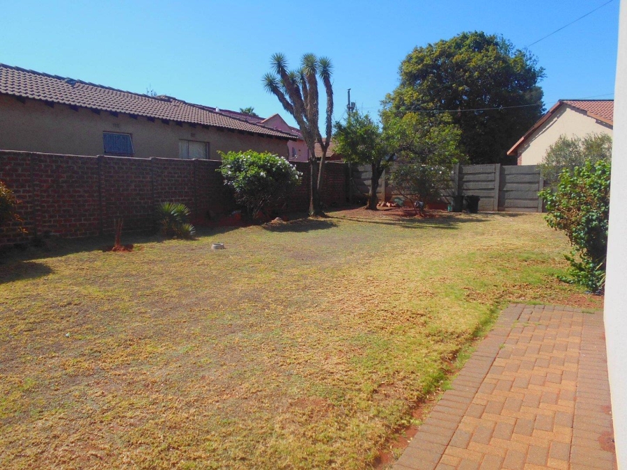 4 Bedroom Property for Sale in Palm Ridge Gauteng