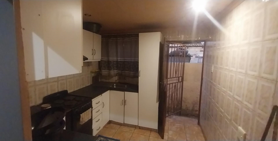 2 Bedroom Property for Sale in Winnie Mandela Gauteng