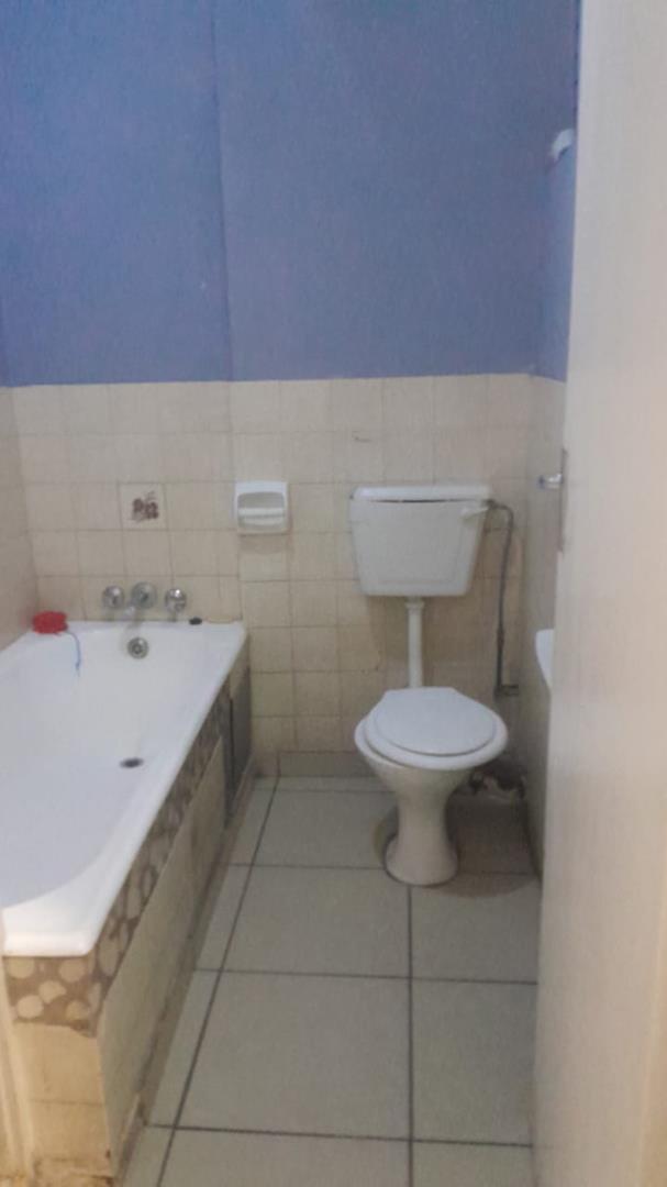 2 Bedroom Property for Sale in Sunnyside Gauteng