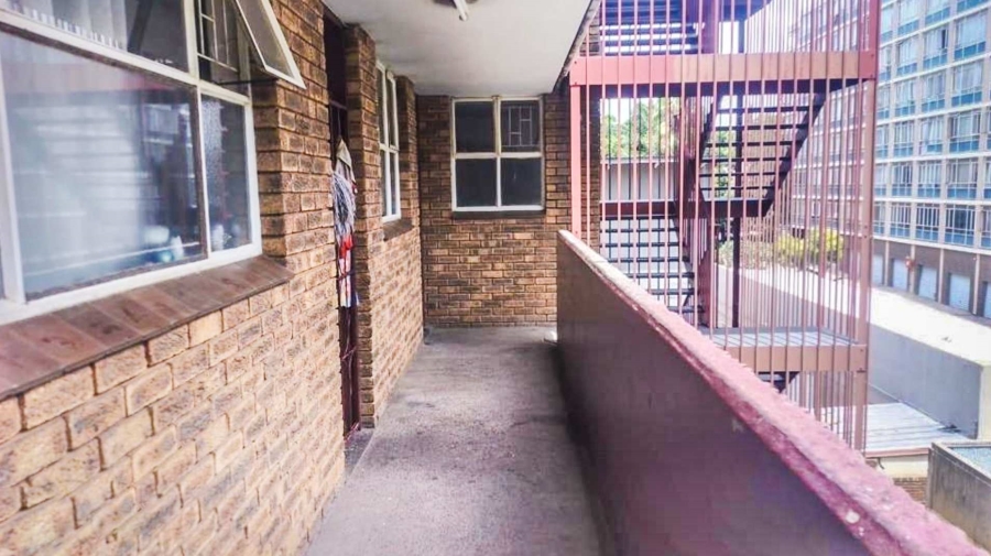 2 Bedroom Property for Sale in Sunnyside Gauteng