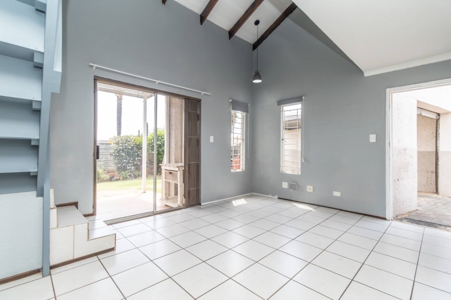 4 Bedroom Property for Sale in Weltevreden Park Gauteng