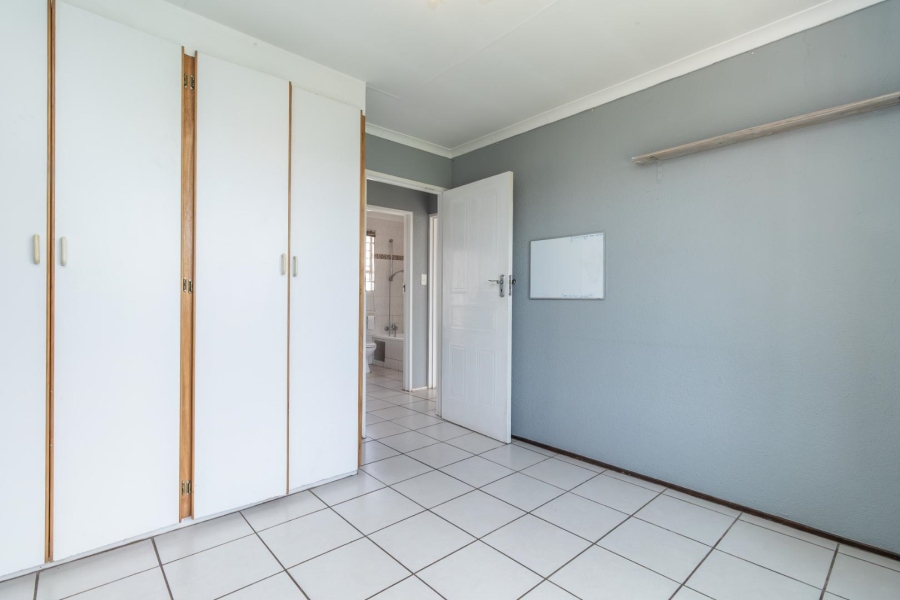 4 Bedroom Property for Sale in Weltevreden Park Gauteng