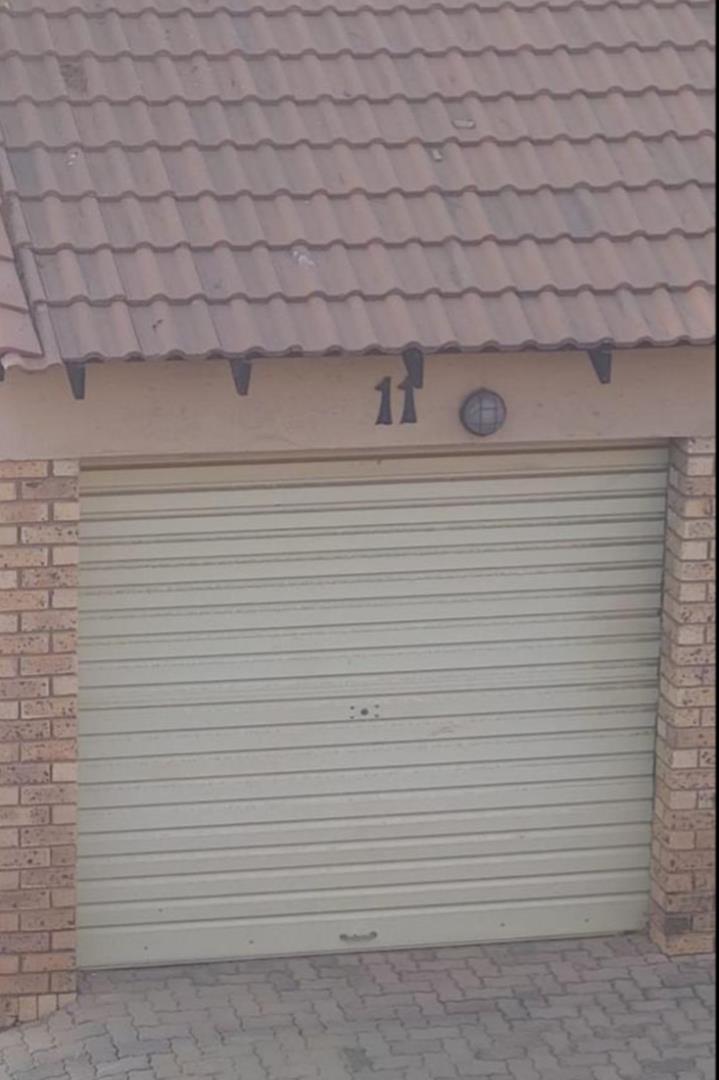 To Let 2 Bedroom Property for Rent in Noordwyk Gauteng