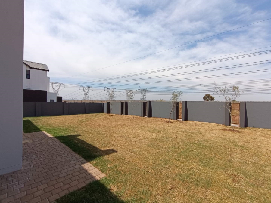 4 Bedroom Property for Sale in Midstream Heights Gauteng