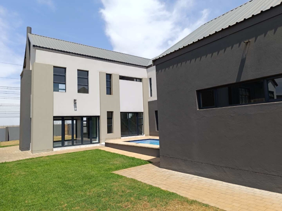 4 Bedroom Property for Sale in Midstream Heights Gauteng