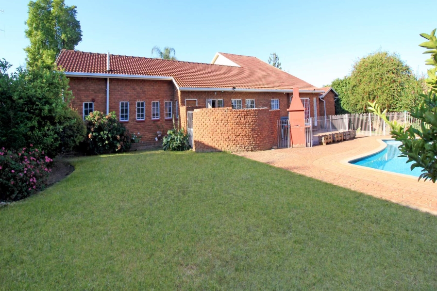 4 Bedroom Property for Sale in Elardus Park Gauteng