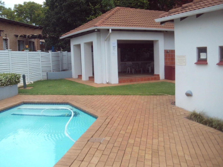 To Let 2 Bedroom Property for Rent in Groenkloof Gauteng