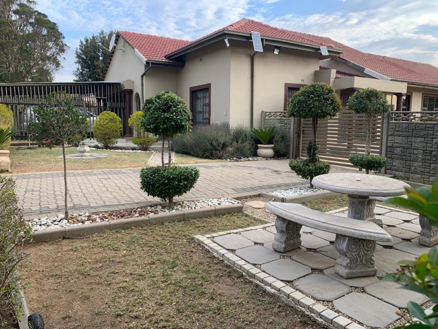 4 Bedroom Property for Sale in Norkem Park Gauteng