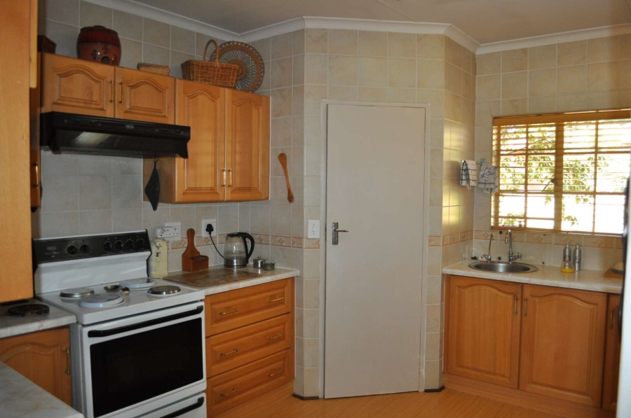 2 Bedroom Property for Sale in Faerie Glen Gauteng