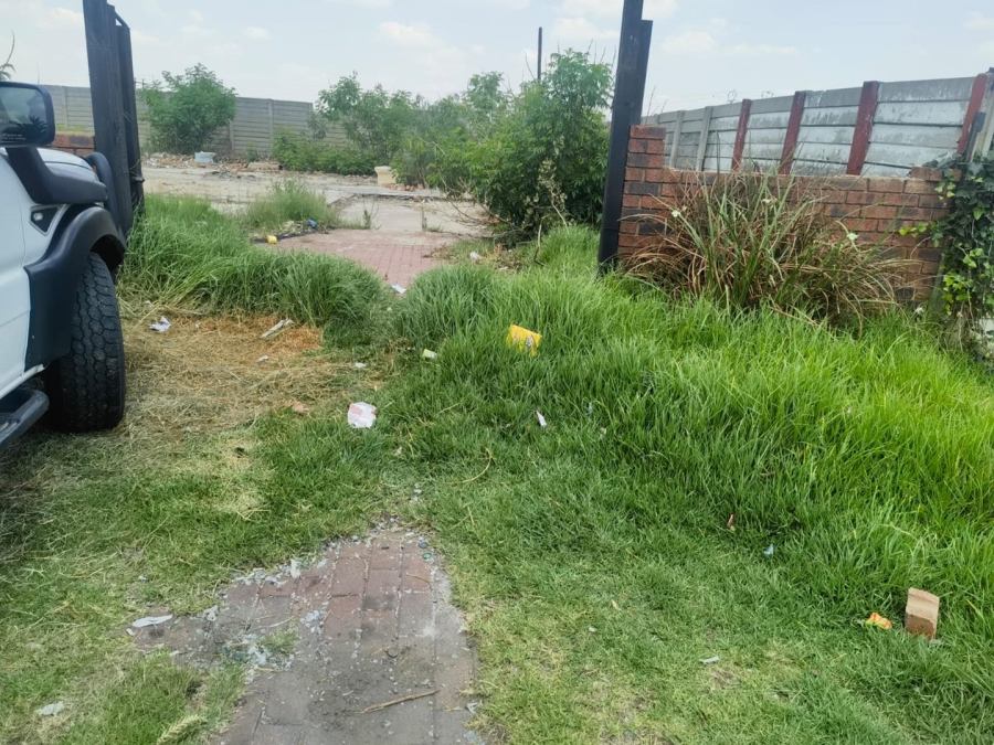 0 Bedroom Property for Sale in Delmore Park Gauteng