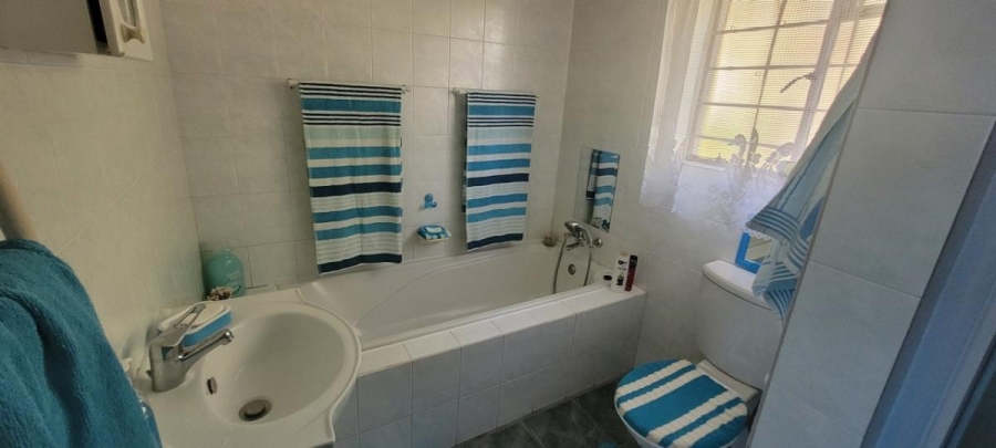 3 Bedroom Property for Sale in Brackendowns Gauteng