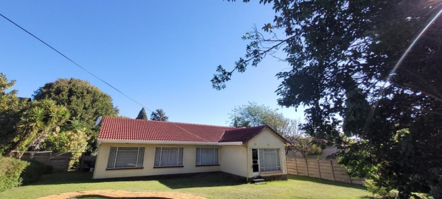 3 Bedroom Property for Sale in Brackendowns Gauteng